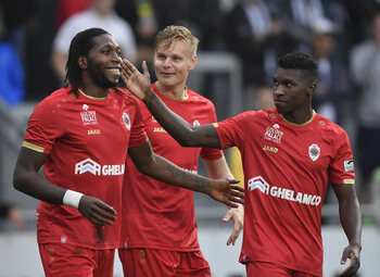 Uitgelicht: topschutter Dieumerci Mbokani