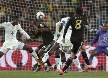 One day, one goal: le bijou de Mesut Özil libère l’Allemagne contre le Ghana