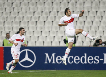 One day, one goal: Hamit Altintop marque le but de l'année 2010