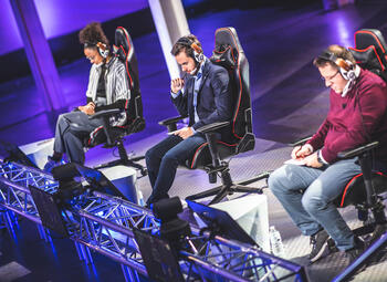 Commentaar uit de losse pols in de eerste aflevering van 'Be The Next Caster'