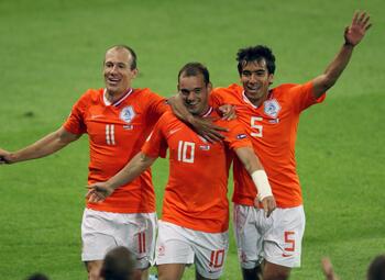 One day, one goal: Wesley Sneijder vervolmaakt Franse vernedering op EK 2008