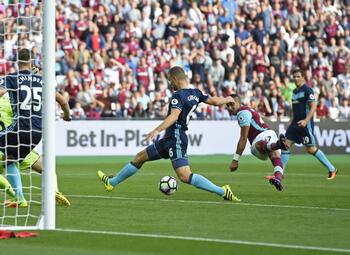 One day, one goal: Payet scoort na wandeling door de Middlesbrough-verdediging