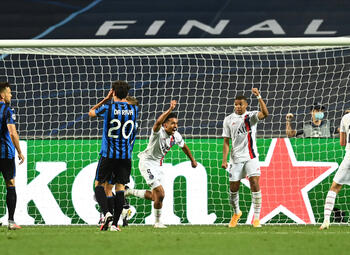 De 'Corona Champions League' charmeert door stunts en nieuw format