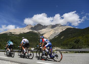 Uitkijken naar de Alpen of fungeert La Planche des Belles Filles als scherprechter?