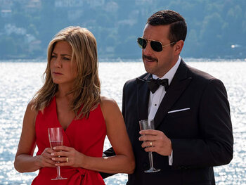 Lekker chillen met hilarische komedie Murder Mystery op Netflix