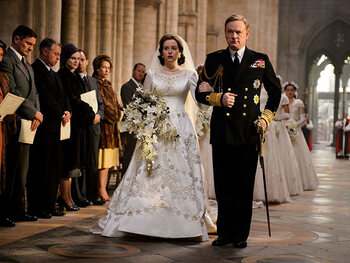 Ben je fan van The Crown? Dan zijn ook deze films en series jouw 'cup of tea'!