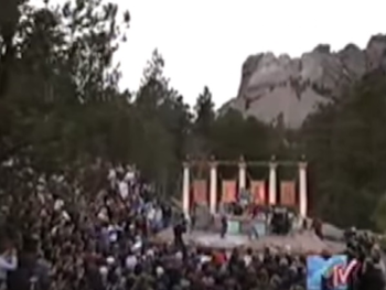 The Presidents of the US aan Mount Rushmore