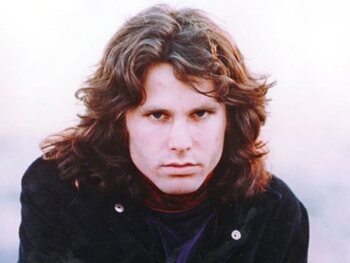 Jim Morrison est toujours vivant et un autre corps occupe sa tombe