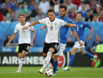 Mesut Özil