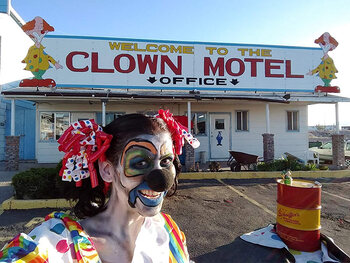 Clown Motel: Spirits Arise