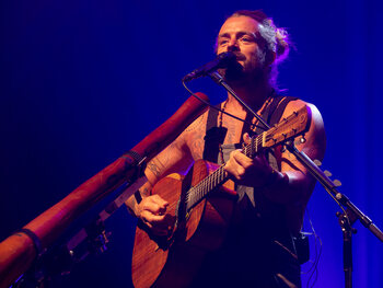 AB Canapé: de instrumentale duizendpoot Xavier Rudd