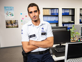 Junes Lazaar (31) speelt stagiair Sami Gunes