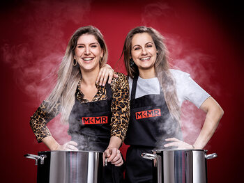 Vriendinnen Anne-Sophie De Bock (34) en Mira Ghyllebert (31) uit Overmere en Oostende
