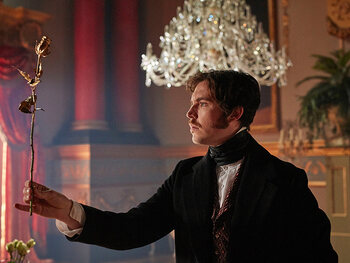 Albert : Tom Hughes