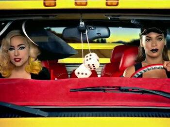 Lady Gaga feat. Beyoncé - Telephone