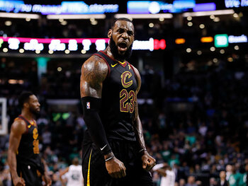 LeBron porte Cleveland à bout de bras