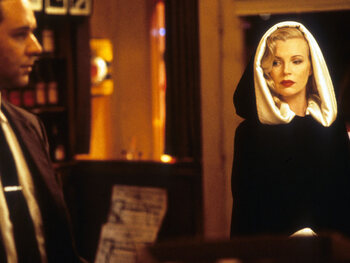 Lynn (L.A. Confidential)