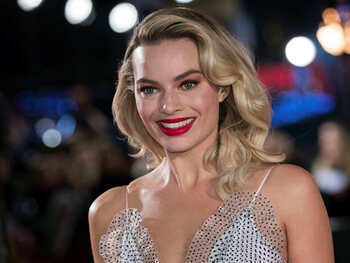 Margot Robbie gaat de rol van Barbie vertolken