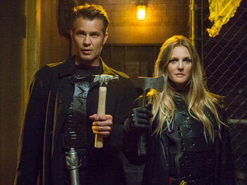 Le mari : Joel Hammond (Timothy Olyphant)