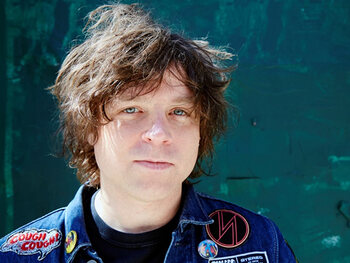 Zanger Ryan Adams beschuldigd van scheldtirades, seksuele intimidatie en manipulatief gedrag