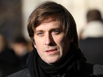 Thomas Dutronc a reçu des "coups de coude" aux Enfoirés