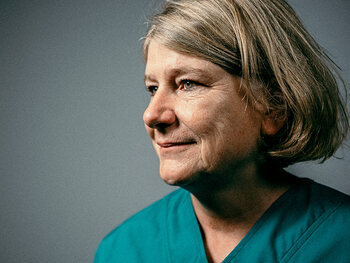 Dr. Inge Van Herreweghe (53), neonatoloog