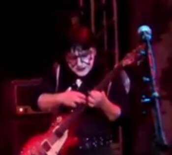 Kiss version mini