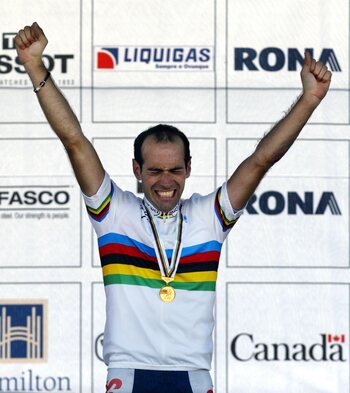 Victoire sur la Flèche wallonne et champion du monde