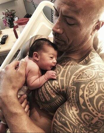 Dwayne Johnson en Tiana Gia