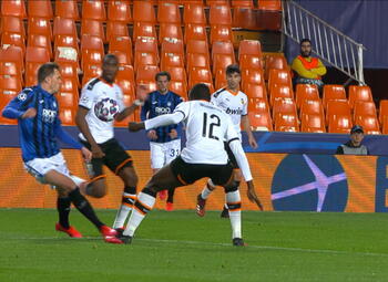 Penalty: Valence CF 1 - 2 Atalanta Bergamo 43', Ilicic