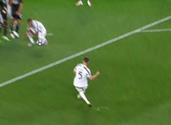 Penalty: Juventus 1 - 1 Lyon 43' Ronaldo