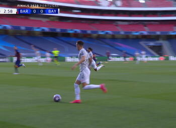 Goal: FC Barcelona 0 - 1 Bayern München 4' Muller