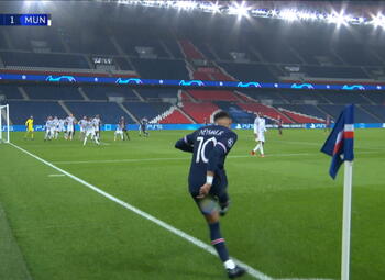 Own Goal: Paris SG 1 - 1 Manchester United 55', Martial